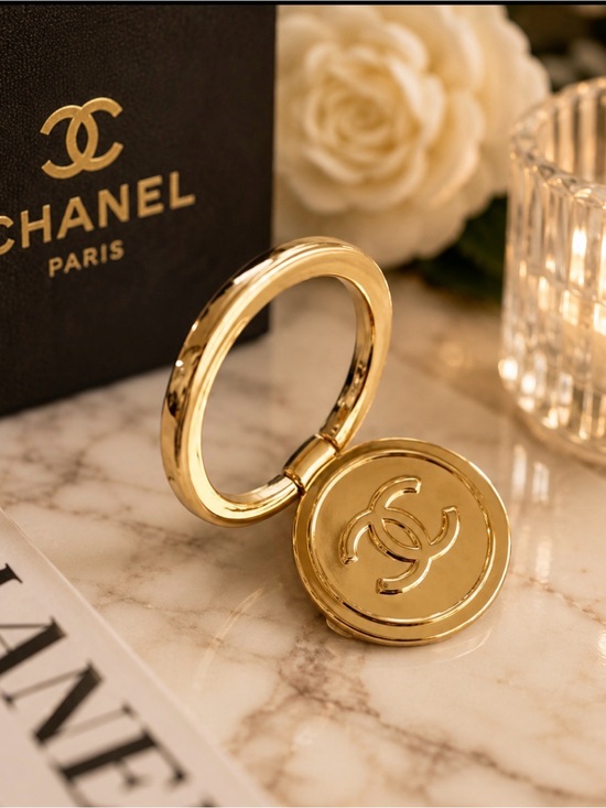 CHANEL Jewelry - CHANEL GWP Gold CC Logo Ring Phone Grip